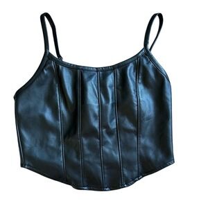 Women's black leather zip‎ crop top